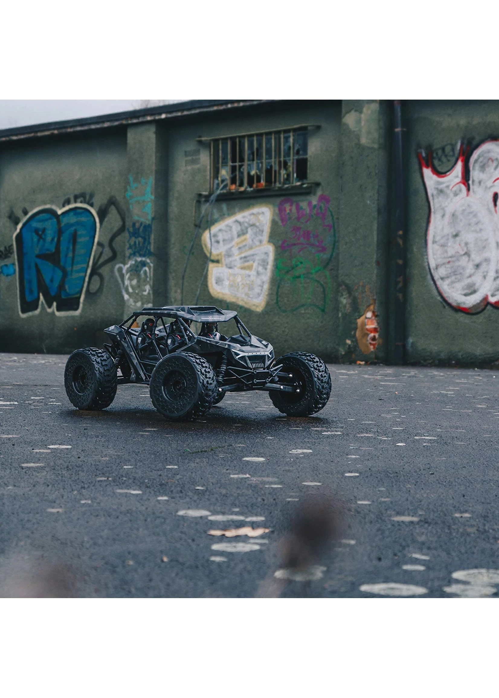 Arrma 1/7 FIRETEAM 6S 4WD BLX Speed Assault RTR - Black - Image 5